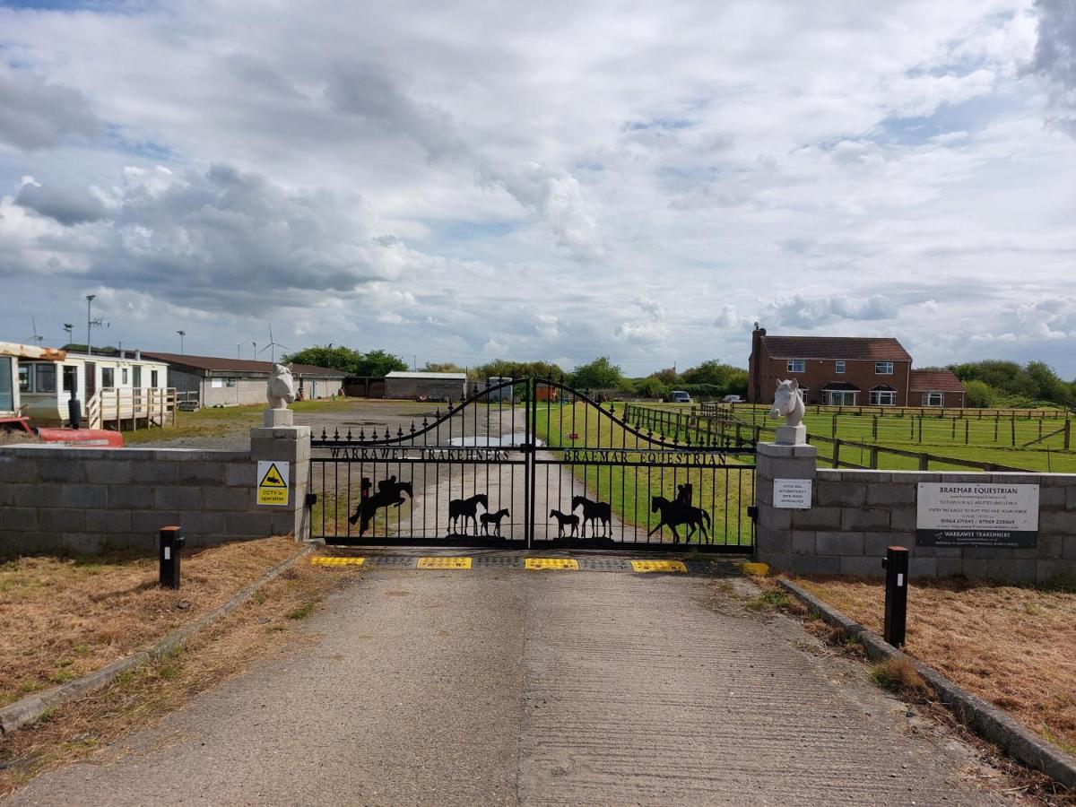 Braemar Equestrian, East Riding Of Yorkshire Hotel Burton Pidsea Екстериор снимка